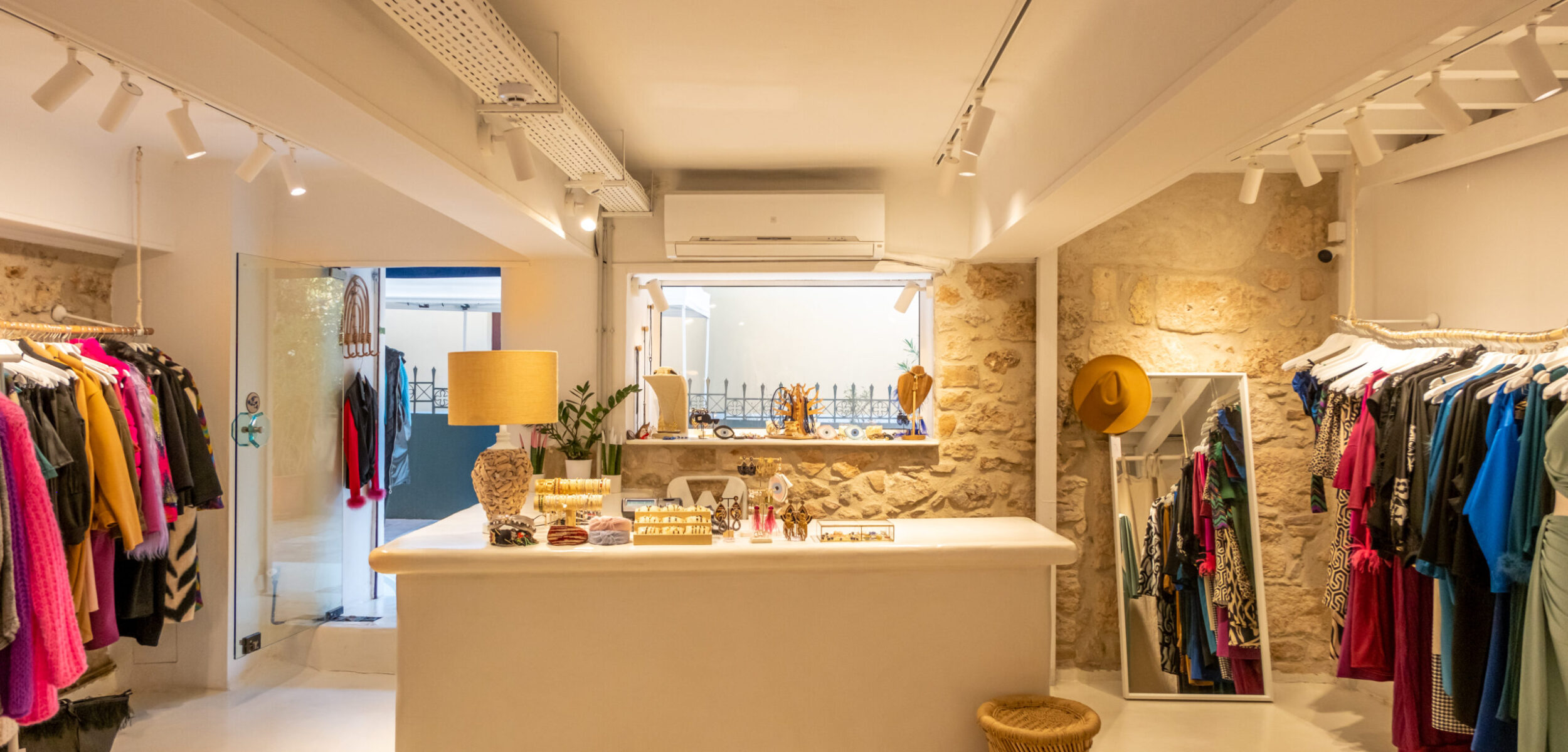 Lucet Inside inside lucet athens